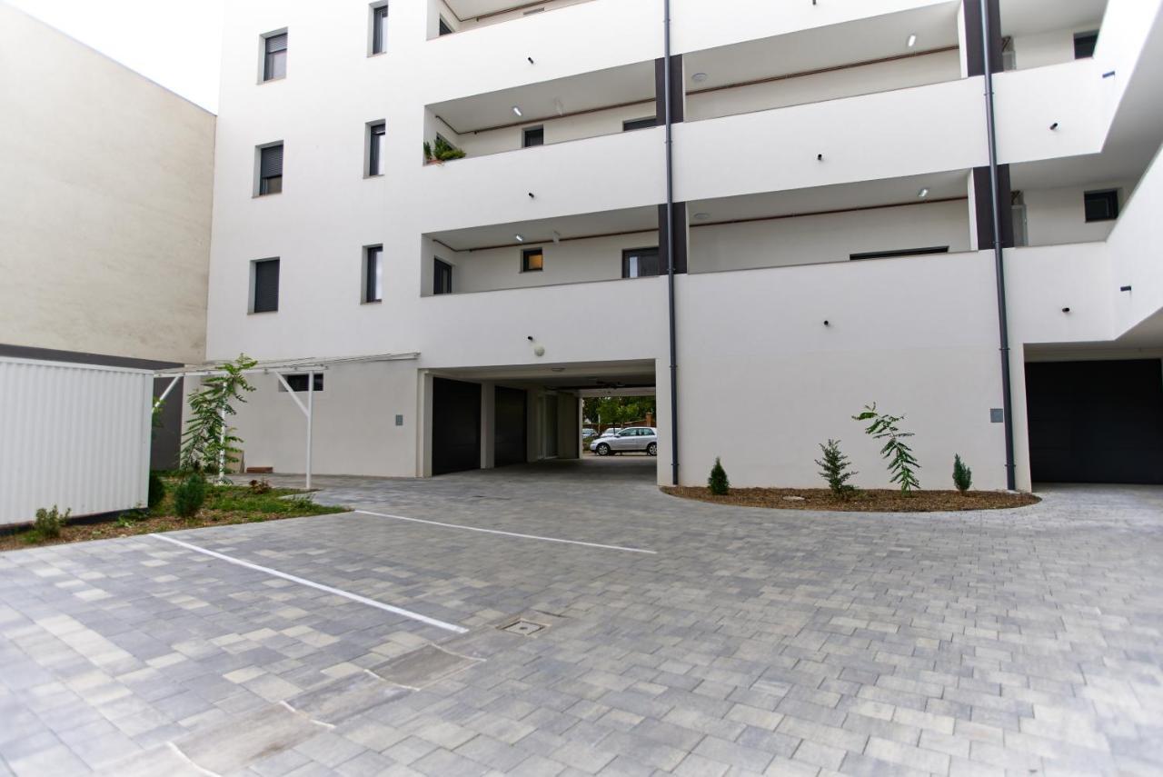 Starlight Silver Szeged - Exclusive Exterior foto